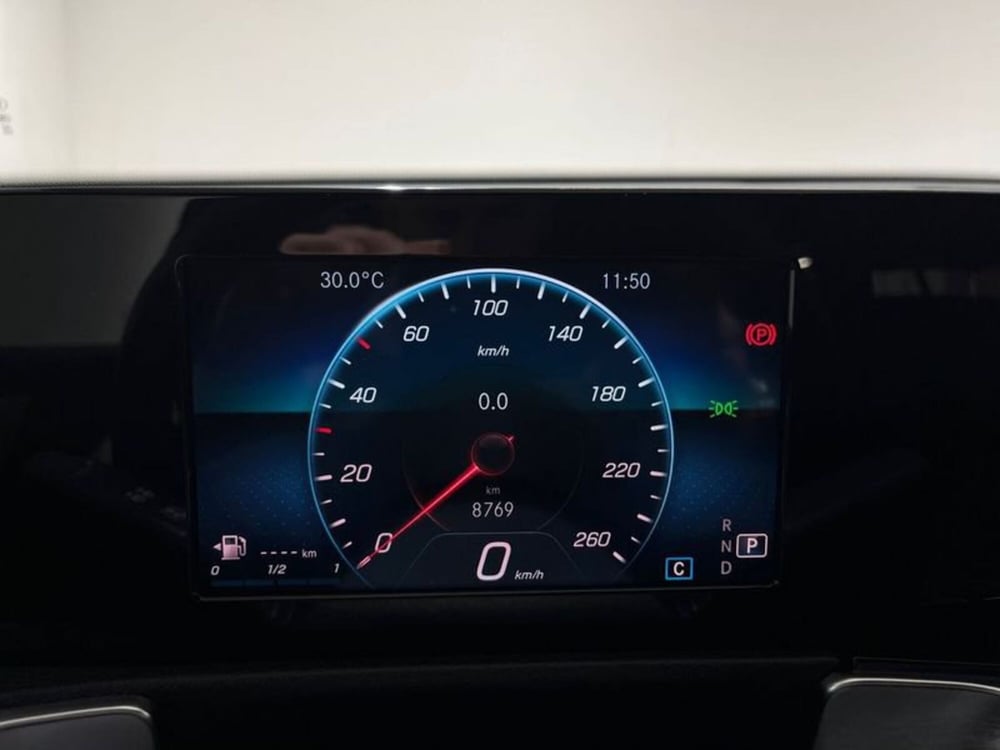 Mercedes-Benz GLB usata a Napoli (7)