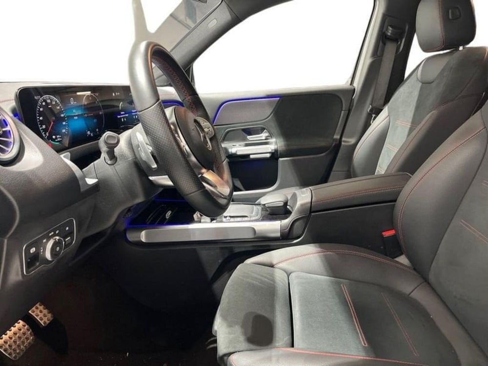 Mercedes-Benz EQB usata a Napoli (10)