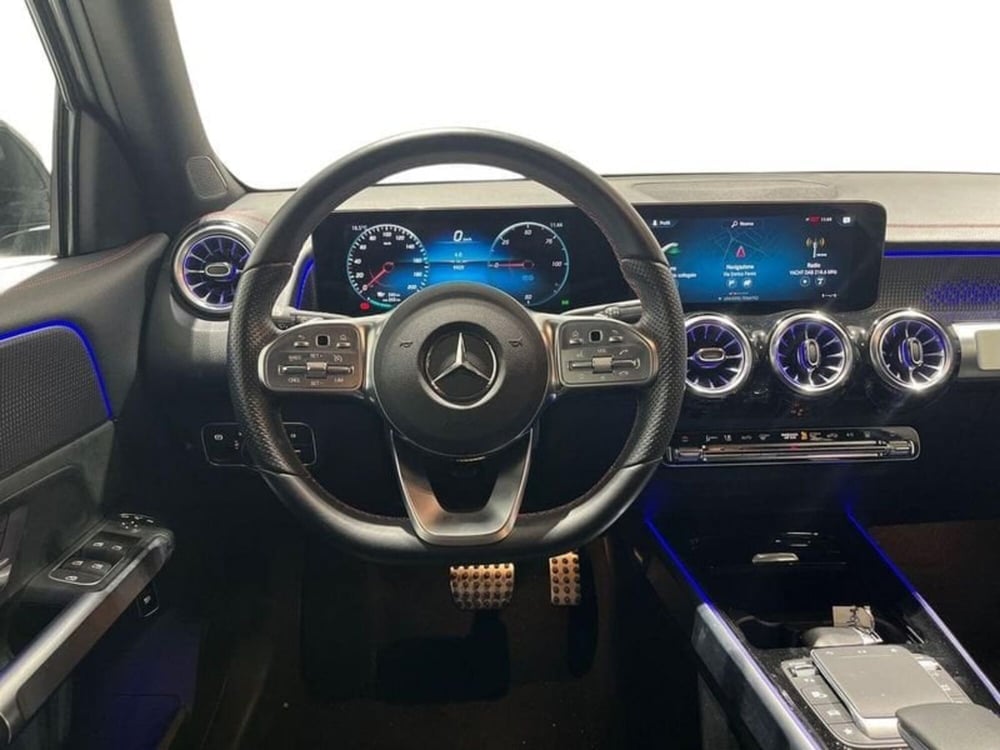 Mercedes-Benz EQB usata a Napoli (11)