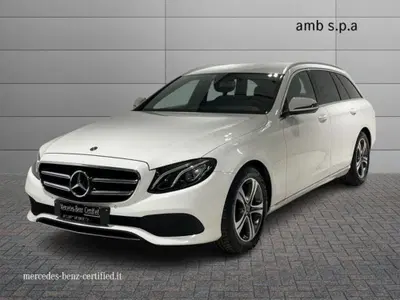 Mercedes-Benz Classe E Station Wagon 220 d 4Matic Auto Business Sport del 2020 usata a Cardito