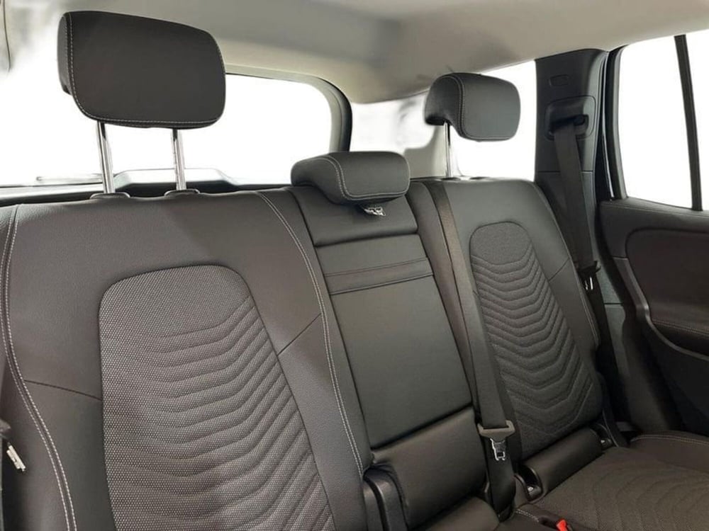 Mercedes-Benz GLB usata a Napoli (17)