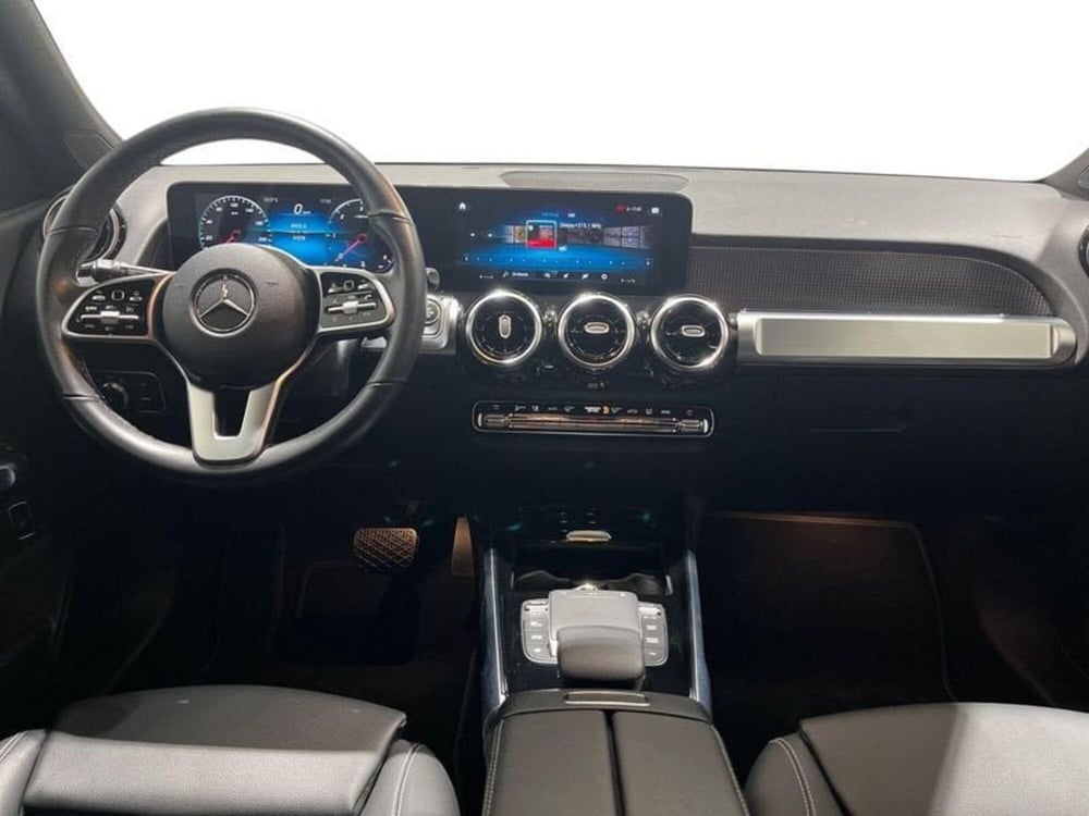Mercedes-Benz GLB usata a Napoli (11)