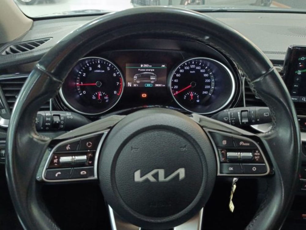 Kia XCeed usata a Catania (17)
