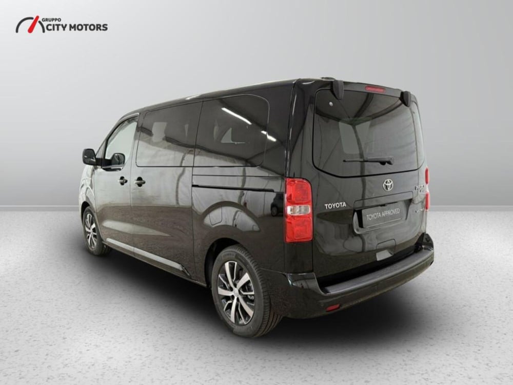 Toyota Proace Verso nuova a Monza e Brianza (4)