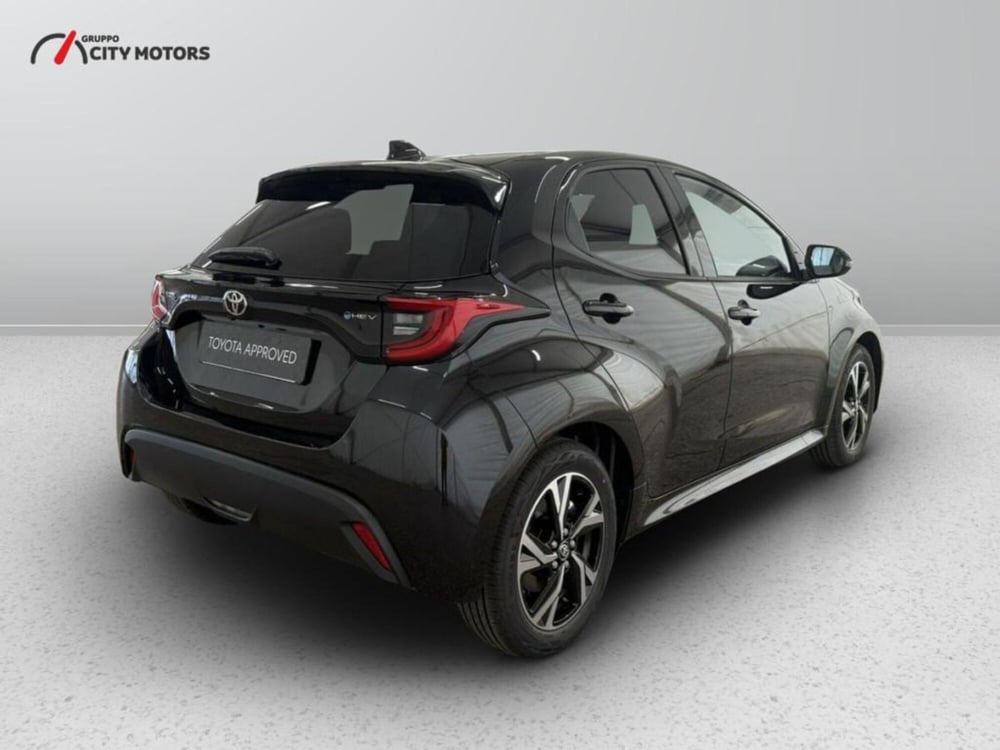 Toyota Yaris Cross nuova a Monza e Brianza (6)
