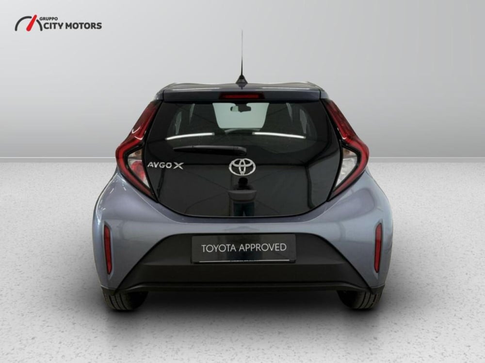 Toyota Aygo X nuova a Monza e Brianza (5)
