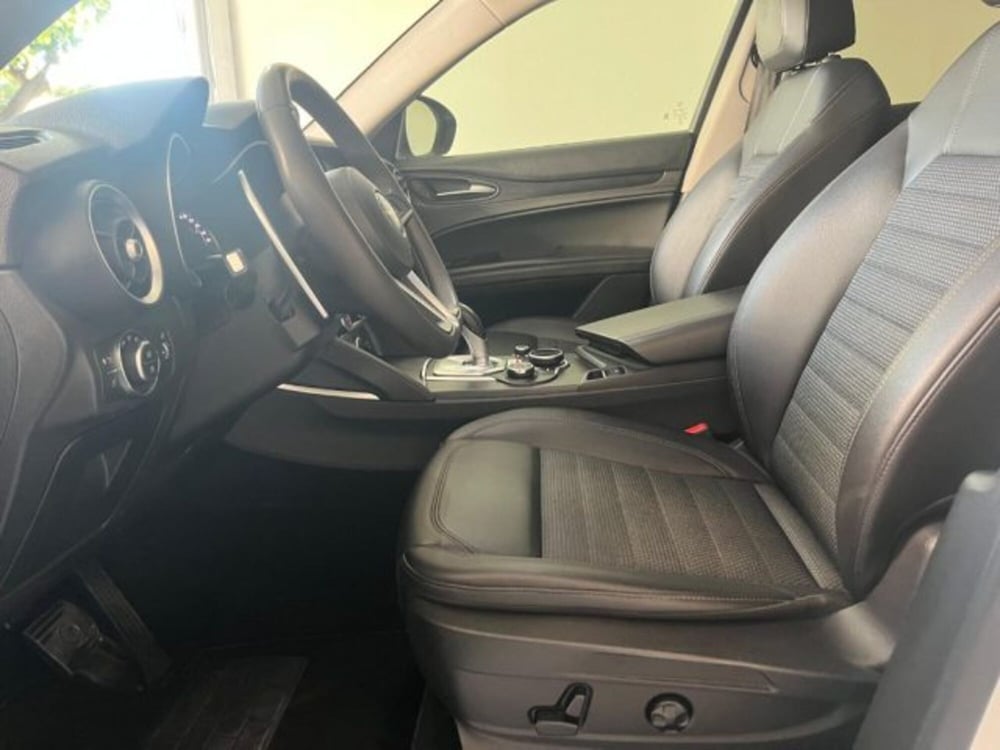 Alfa Romeo Stelvio usata a Trapani (11)