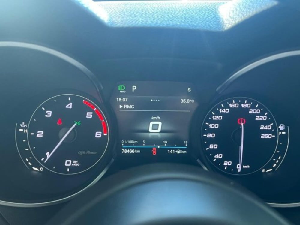 Alfa Romeo Stelvio usata a Trapani (14)