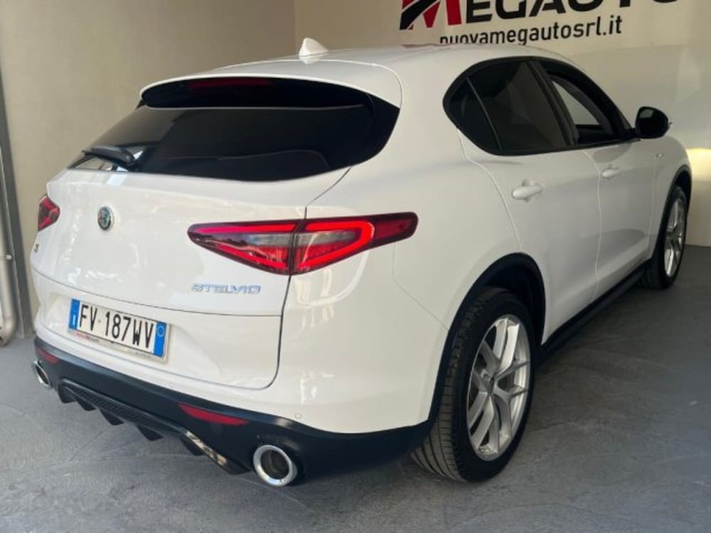 Alfa Romeo Stelvio usata a Trapani (5)