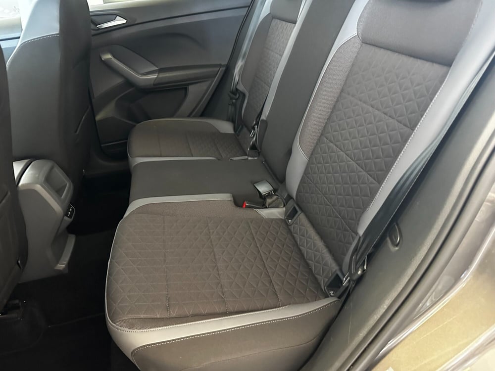 Volkswagen T-Cross usata a Frosinone (17)