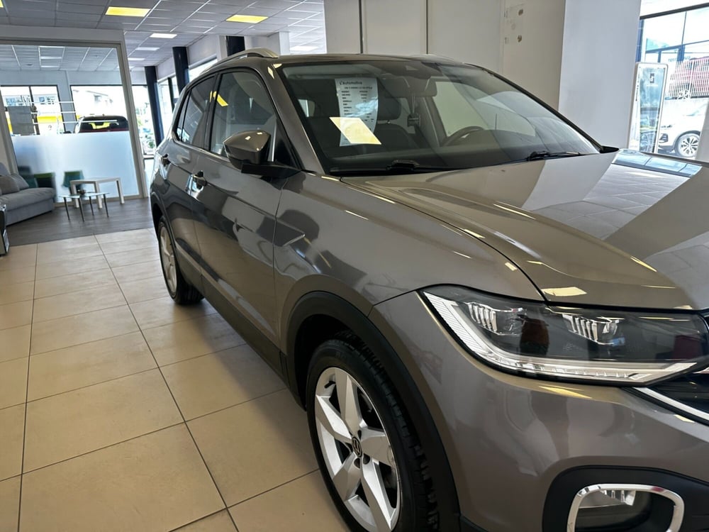 Volkswagen T-Cross usata a Frosinone (18)