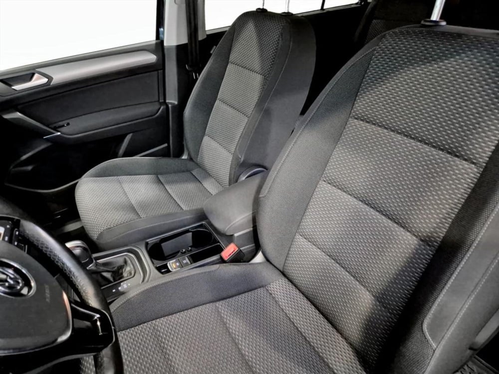 Volkswagen Touran usata a Padova (13)