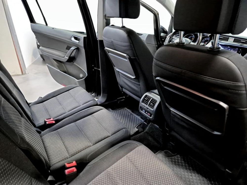 Volkswagen Touran usata a Padova (15)