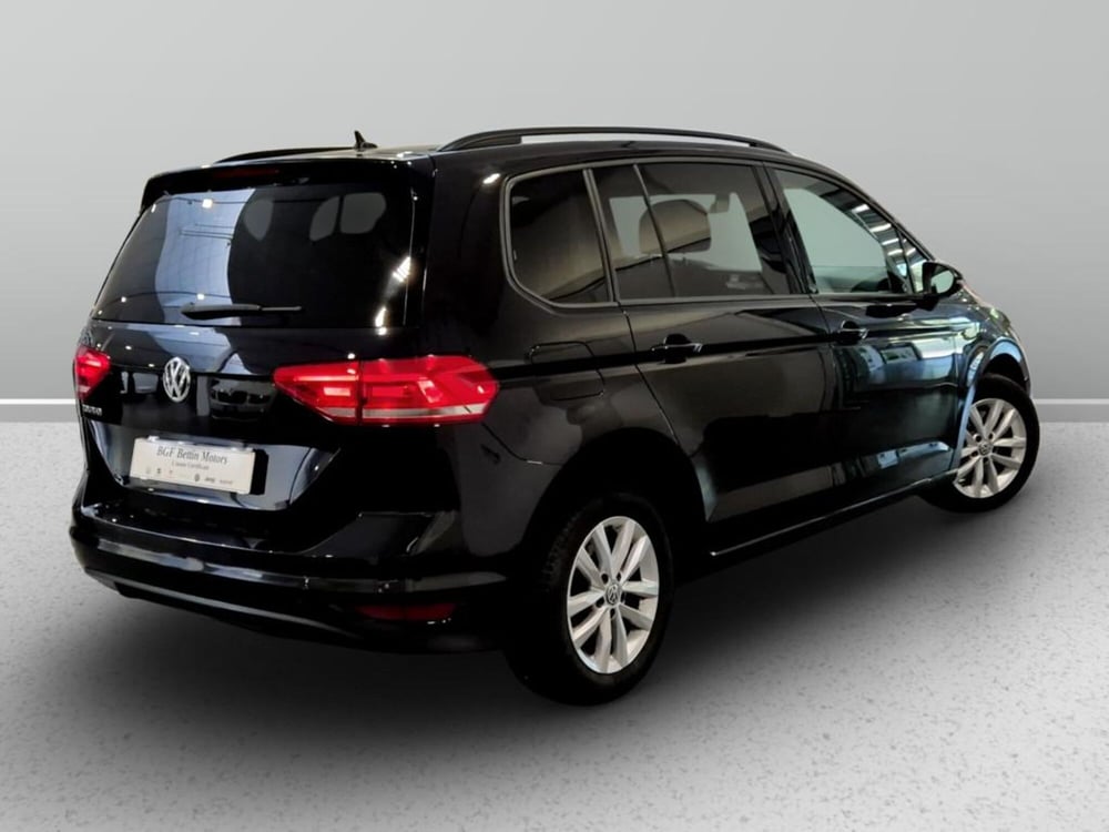 Volkswagen Touran usata a Padova (6)