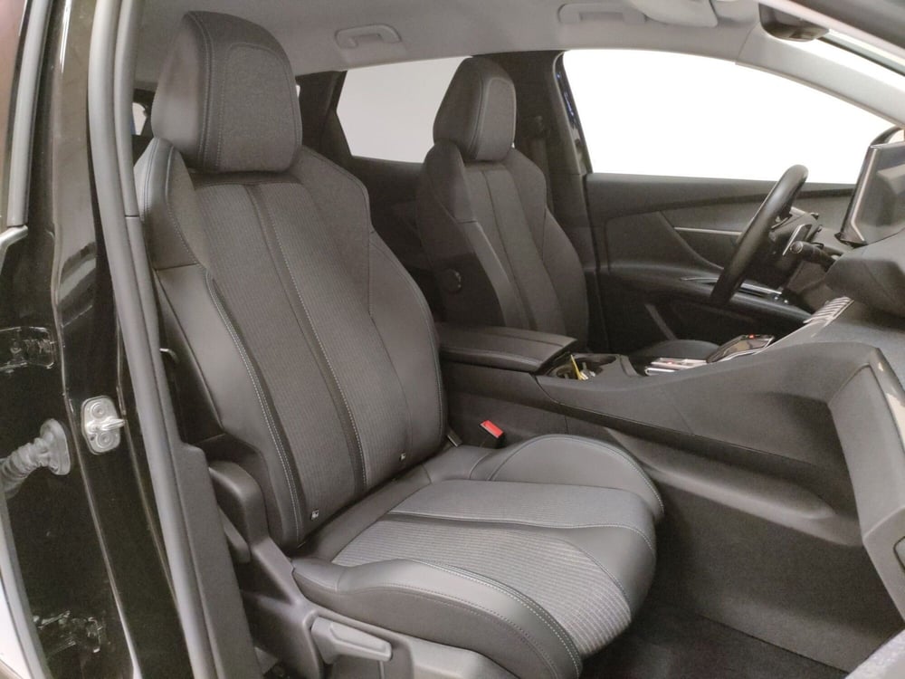 Peugeot 3008 usata a Teramo (15)