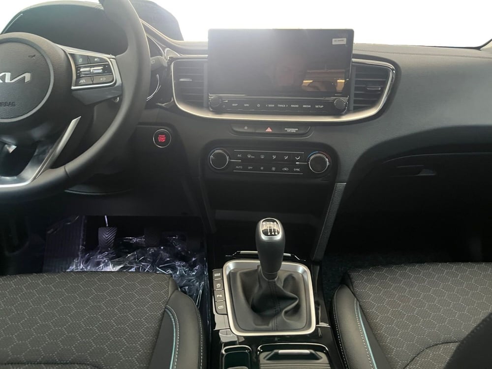 Kia XCeed nuova a Modena (11)