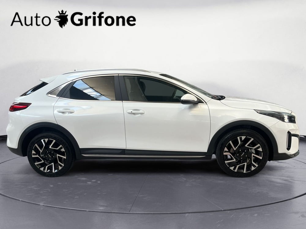 Kia XCeed nuova a Modena (6)