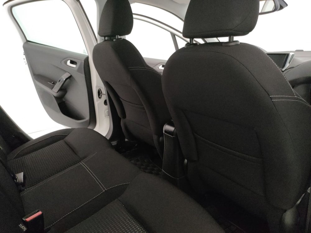 Peugeot 208 usata a Caserta (8)