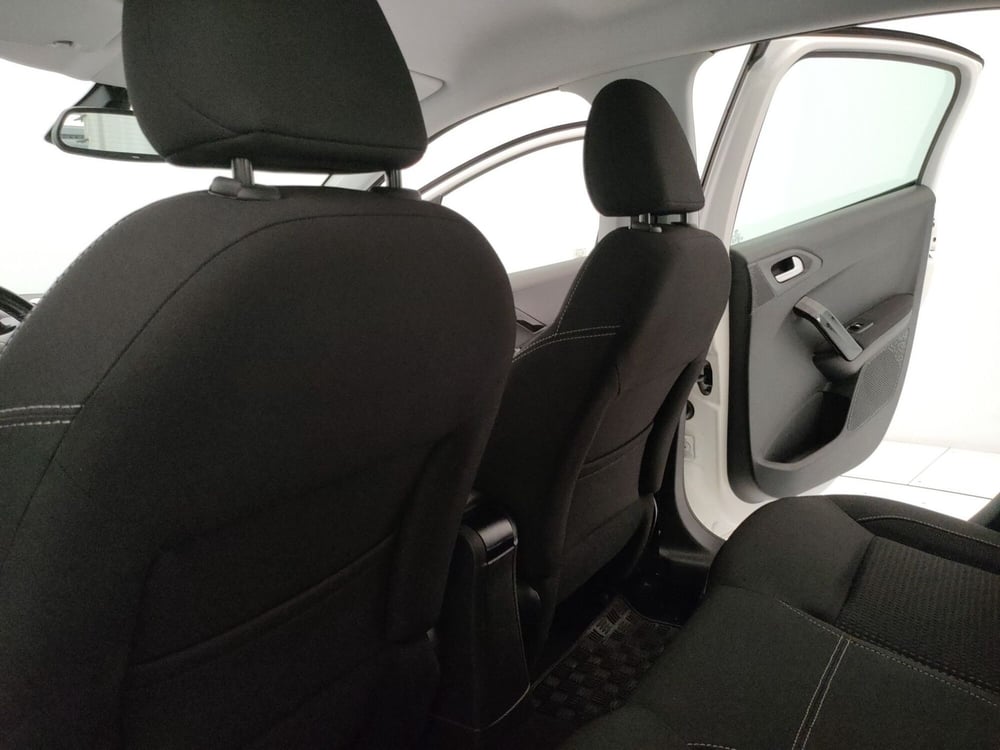Peugeot 208 usata a Caserta (10)