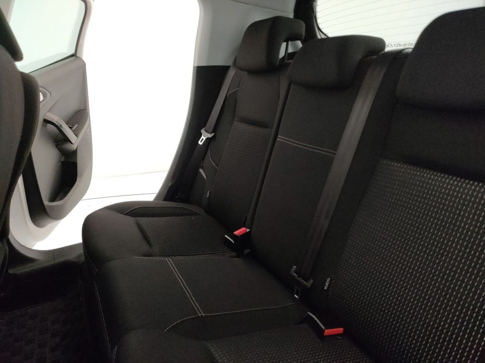 Peugeot 208 usata a Caserta (11)