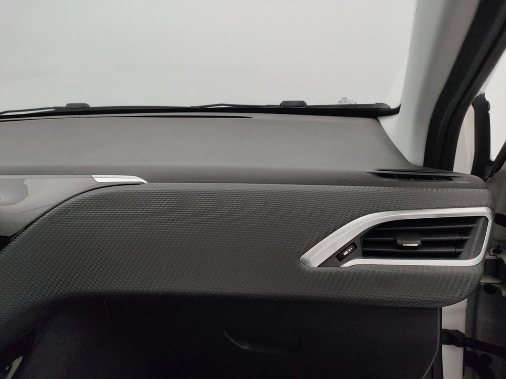 Peugeot 208 usata a Caserta (14)
