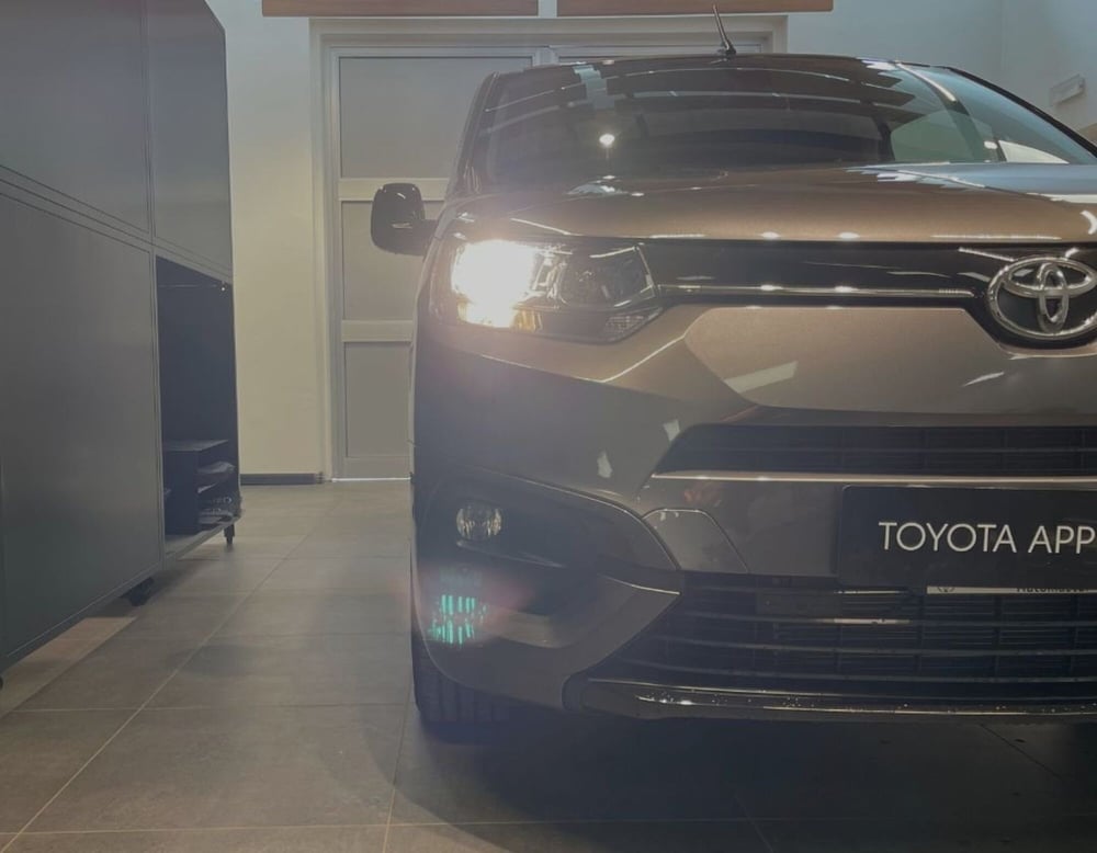Toyota Proace City Verso Electric nuova a Ferrara (16)