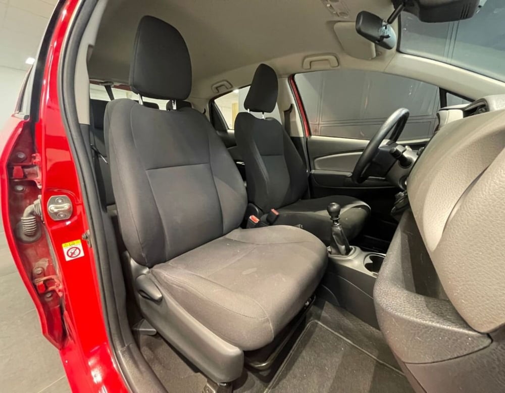Toyota Yaris usata a Ferrara (6)