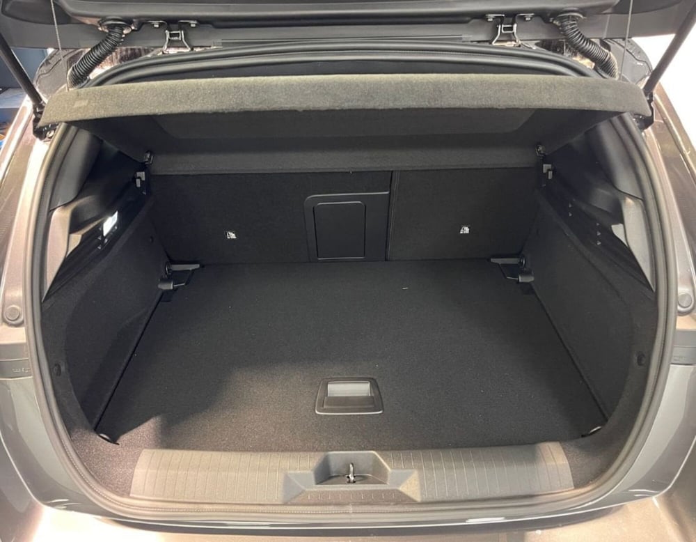 Opel Astra nuova a Ferrara (10)