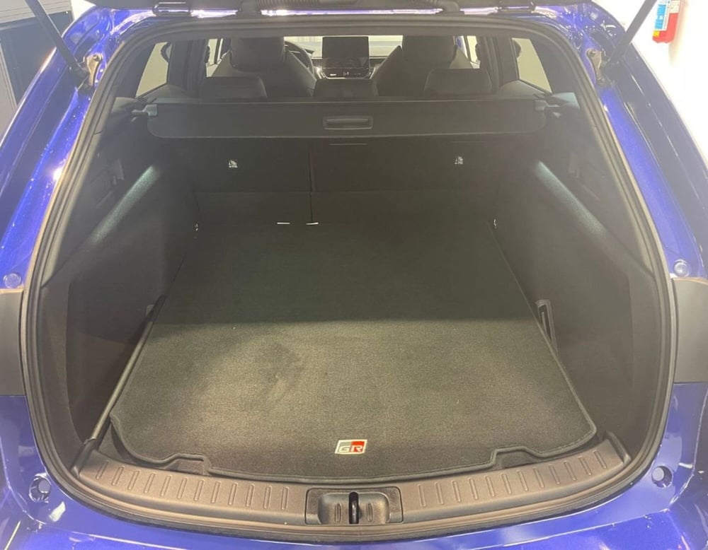 Toyota Corolla Touring Sports usata a Ferrara (11)