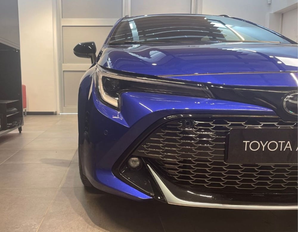 Toyota Corolla Touring Sports usata a Ferrara (16)