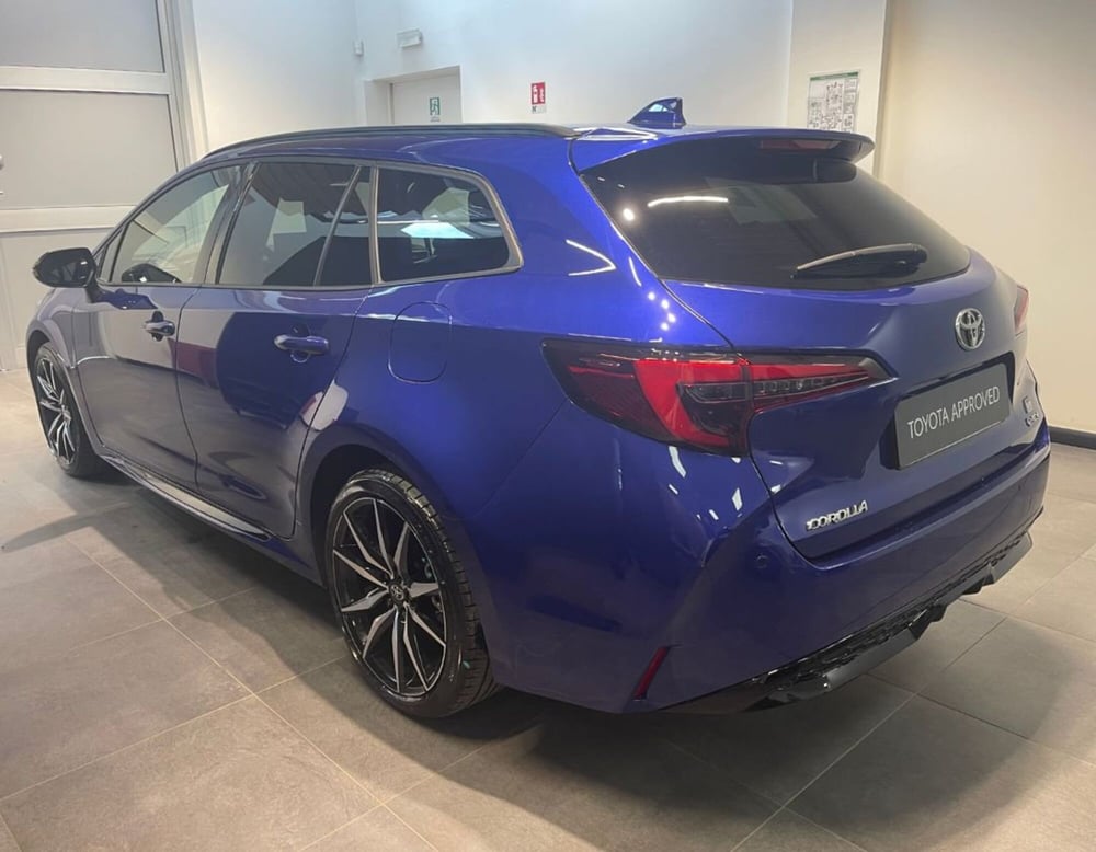 Toyota Corolla Touring Sports usata a Ferrara (17)