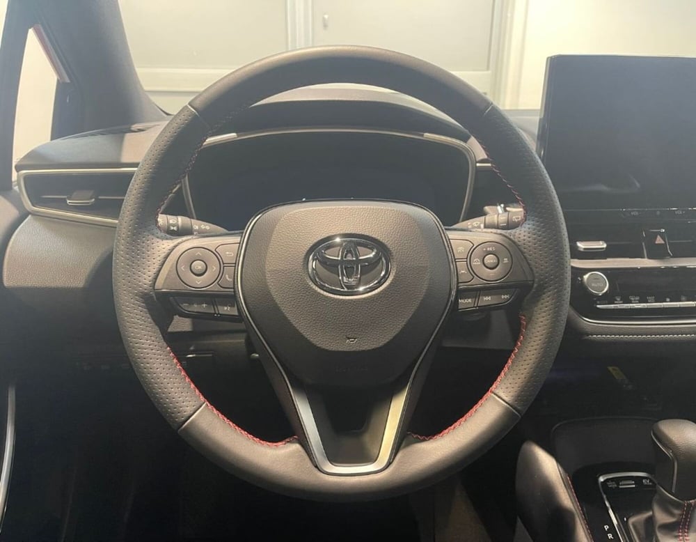 Toyota Corolla Touring Sports usata a Ferrara (9)