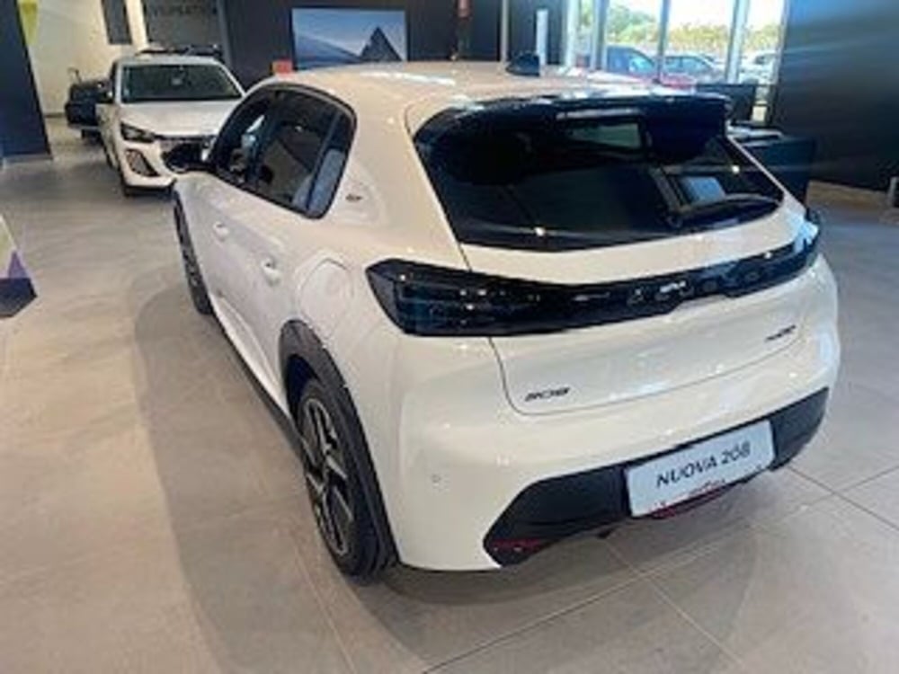 Peugeot 208 nuova a Cagliari (5)
