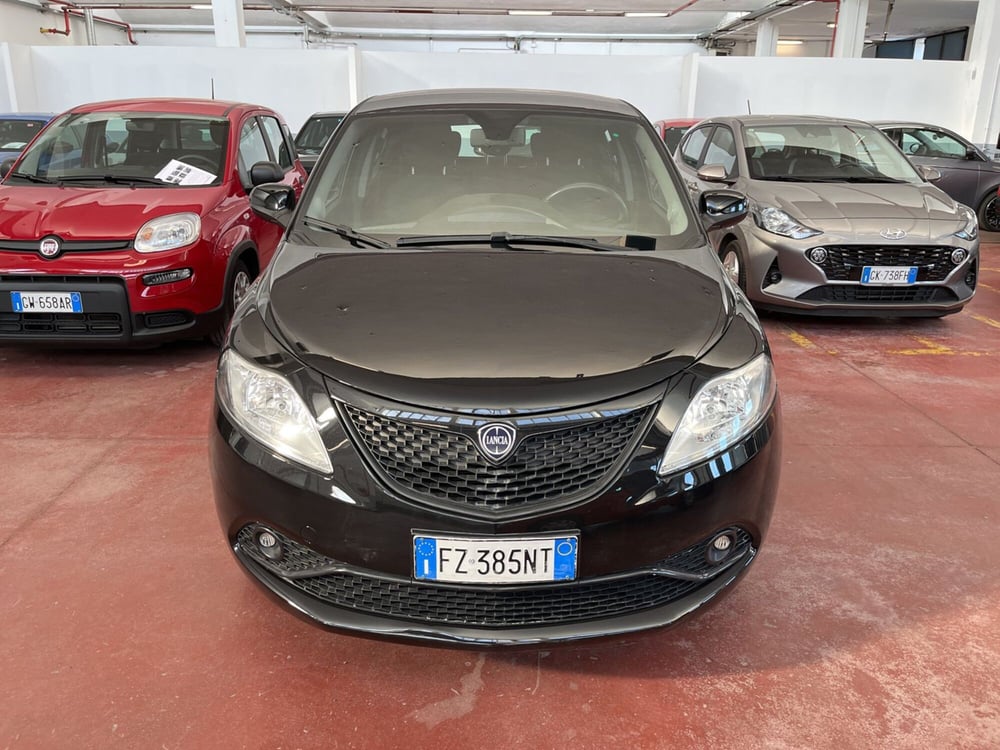 Lancia Ypsilon usata a Torino (16)