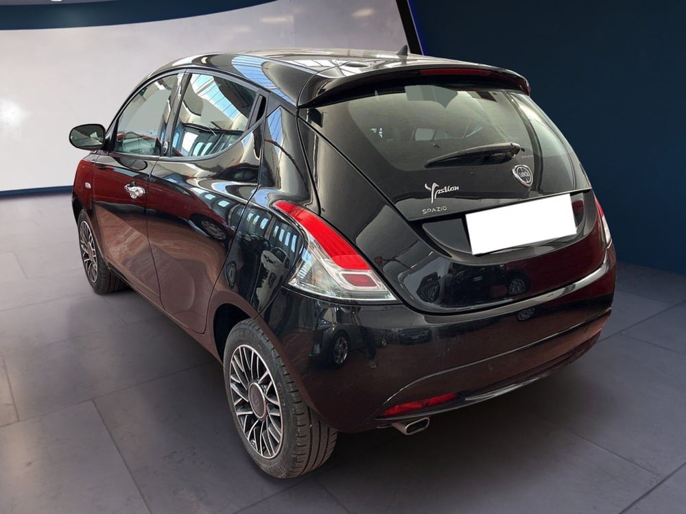Lancia Ypsilon usata a Torino (5)