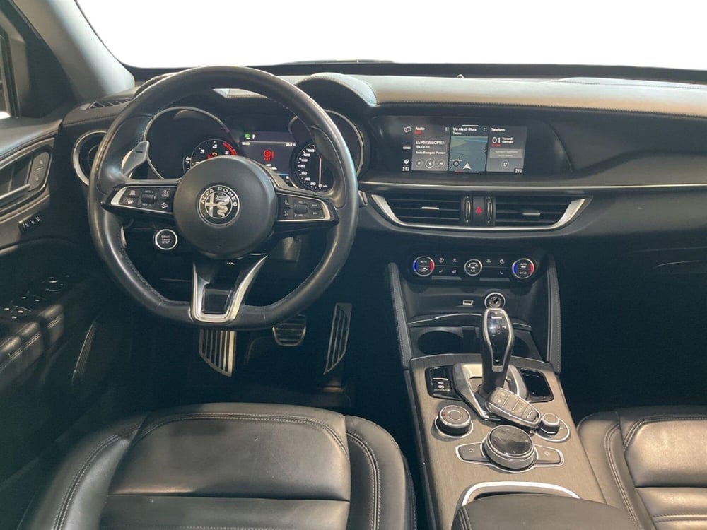 Alfa Romeo Stelvio usata a Torino (11)
