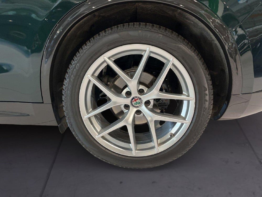 Alfa Romeo Stelvio usata a Torino (8)