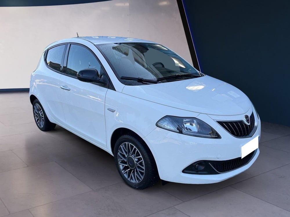 Lancia Ypsilon usata a Torino (3)