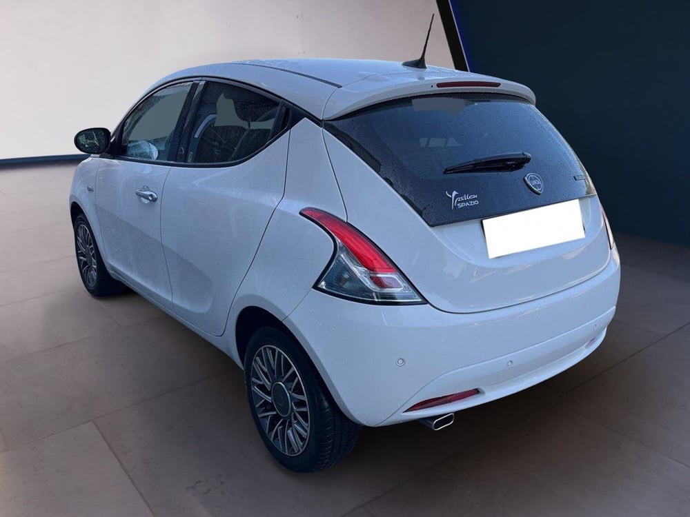 Lancia Ypsilon usata a Torino (5)