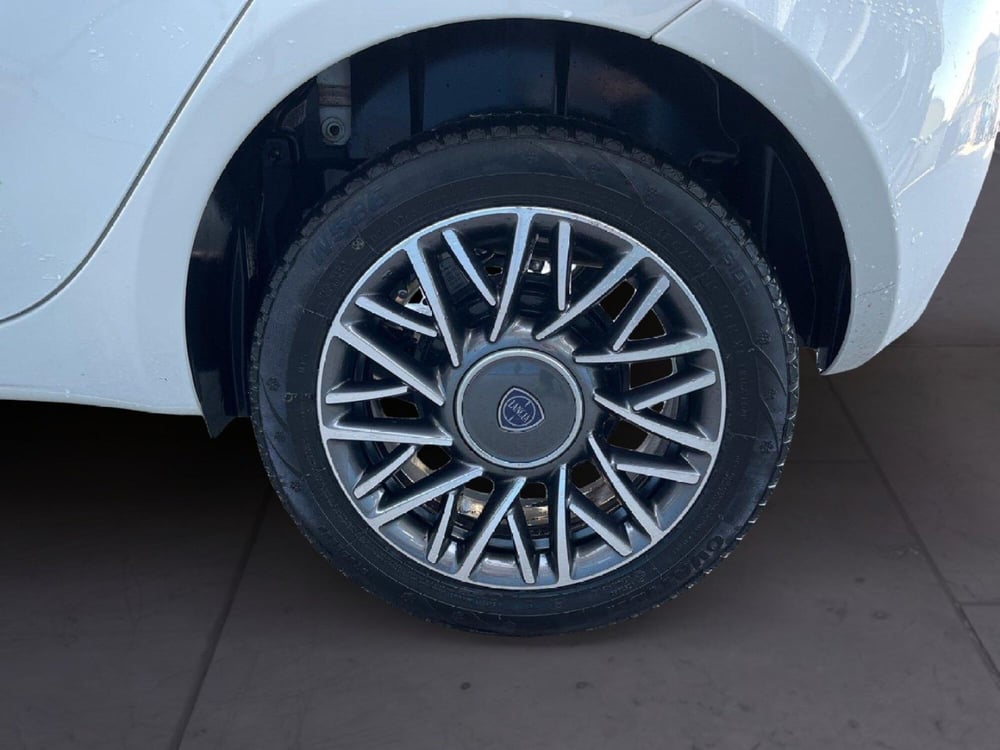 Lancia Ypsilon usata a Torino (8)