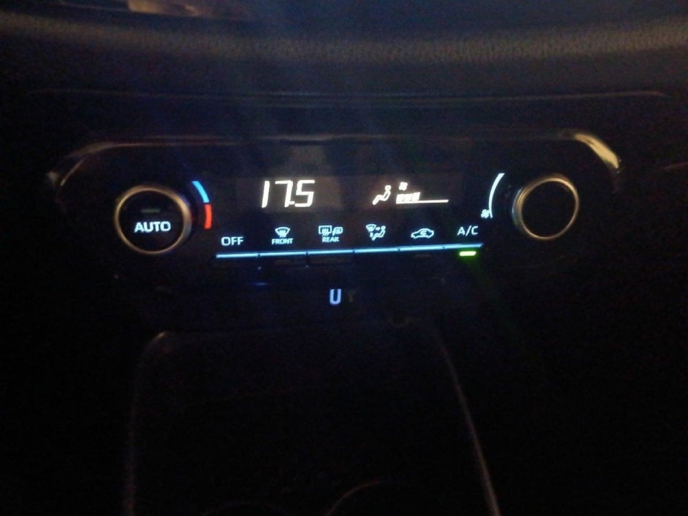 Toyota Aygo X nuova a Milano (8)