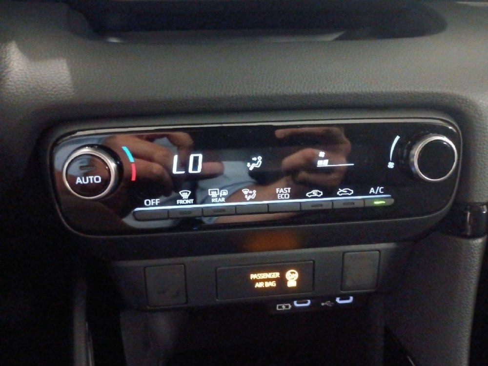 Toyota Yaris nuova a Milano (11)