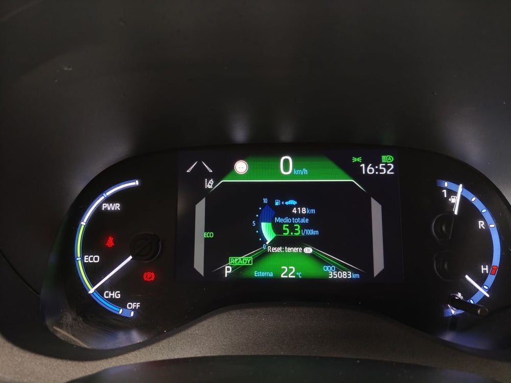 Toyota Yaris Cross usata a Roma (3)