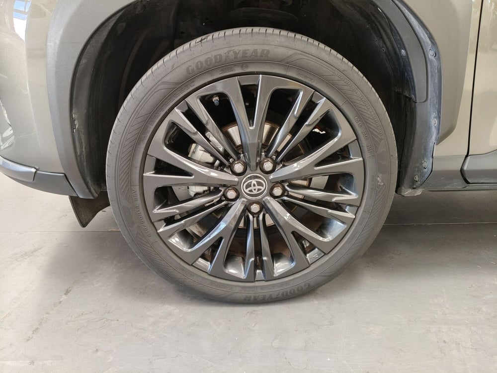 Toyota Yaris Cross usata a Roma (9)