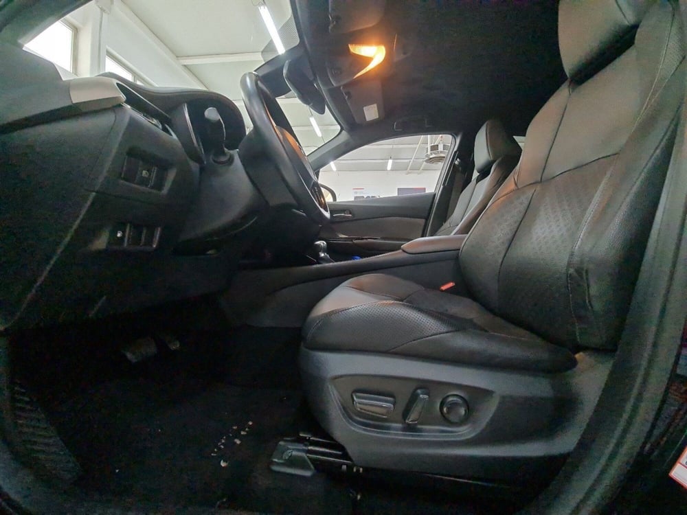 Toyota Toyota C-HR usata a Bologna (8)