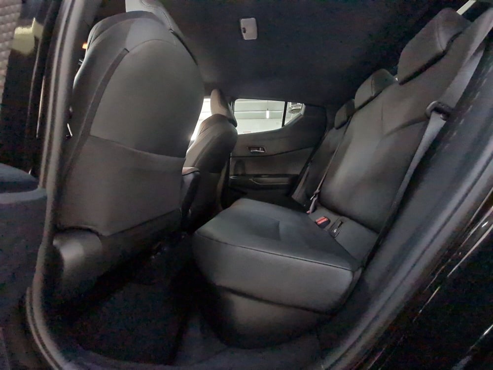 Toyota Toyota C-HR usata a Bologna (9)