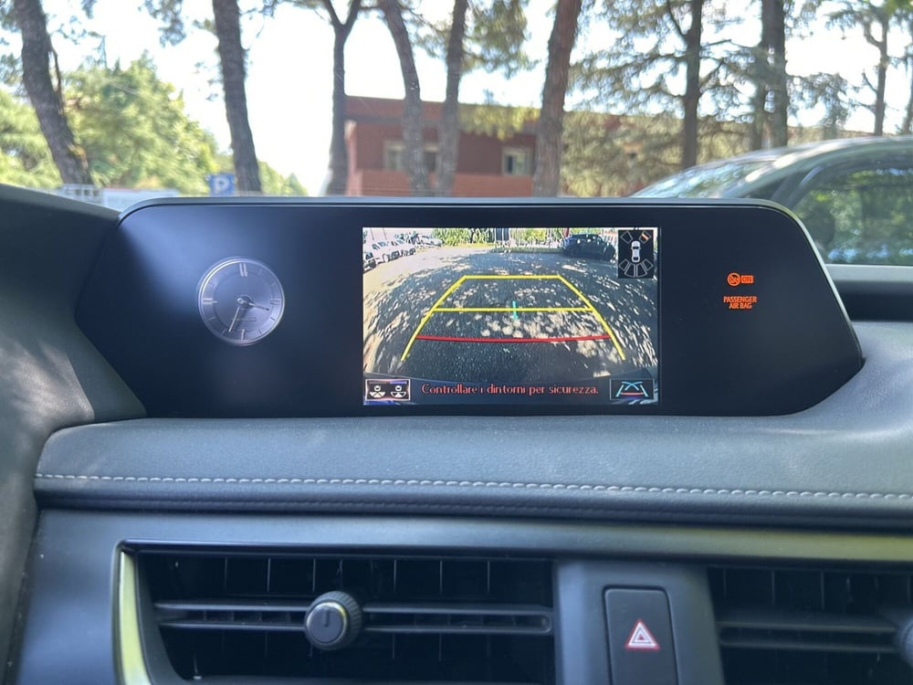 Lexus UX usata a Bologna (14)
