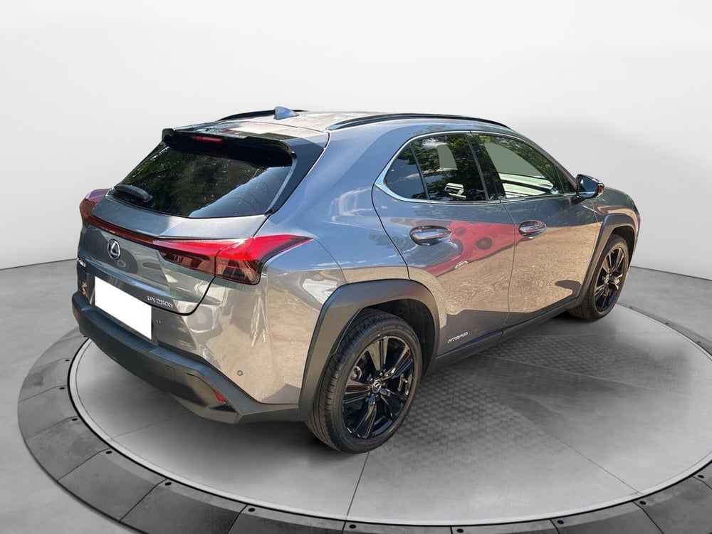 Lexus UX usata a Bologna (5)