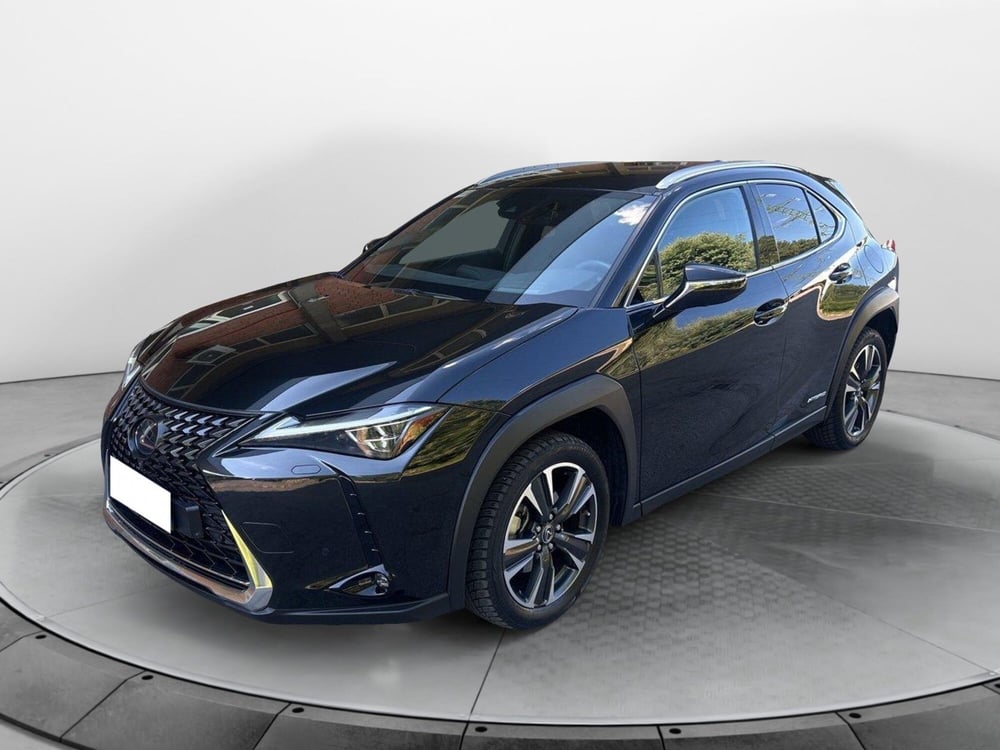 Lexus UX usata a Bologna