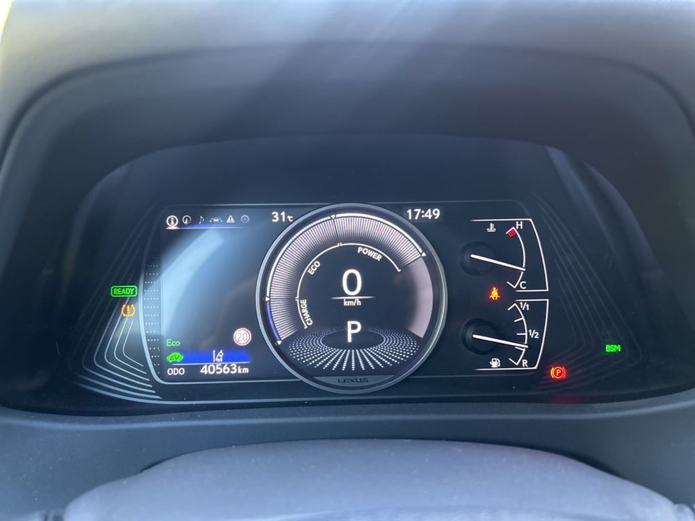 Lexus UX usata a Bologna (12)